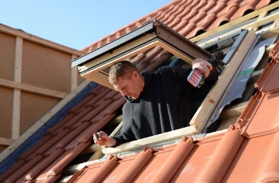 Pose de fenêtres de toit Velux à Ticheville